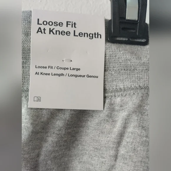Nike men's Loose Fit at knee Length shorts - Picture 3 of 4